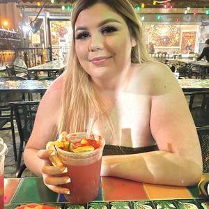 Meet your Posher, Alyssa